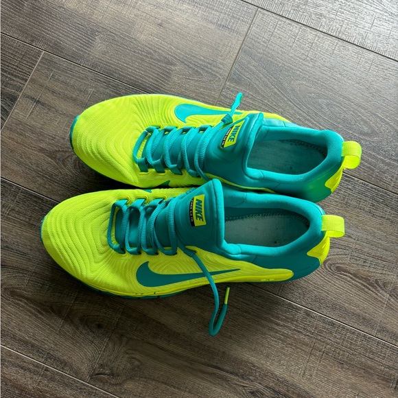 Nike Men’s 5.0 TR Sneakers - Picture 2 of 3